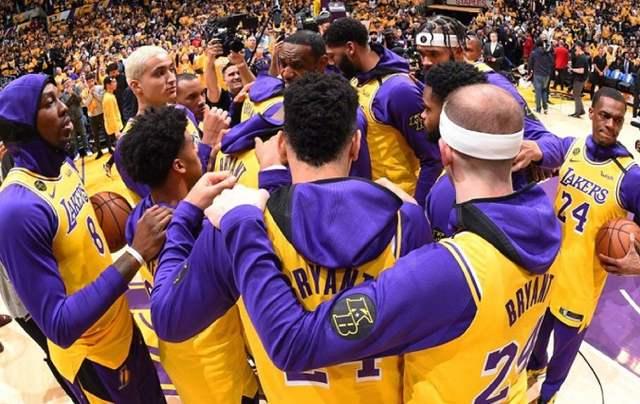 缩到肘区手 缩到肘区手