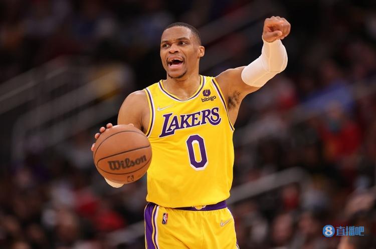 在艰难得分 在艰难得分